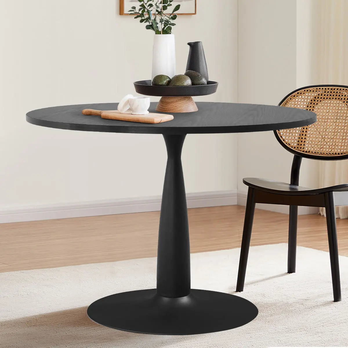 New Haven 35" Black Round table, Dining Table The Pop Maison